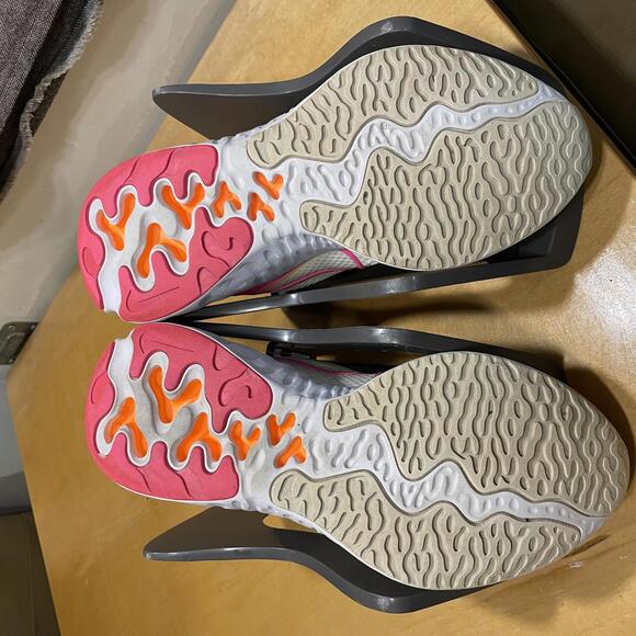 NIKE RENEW RUN - Picture 6 of 6